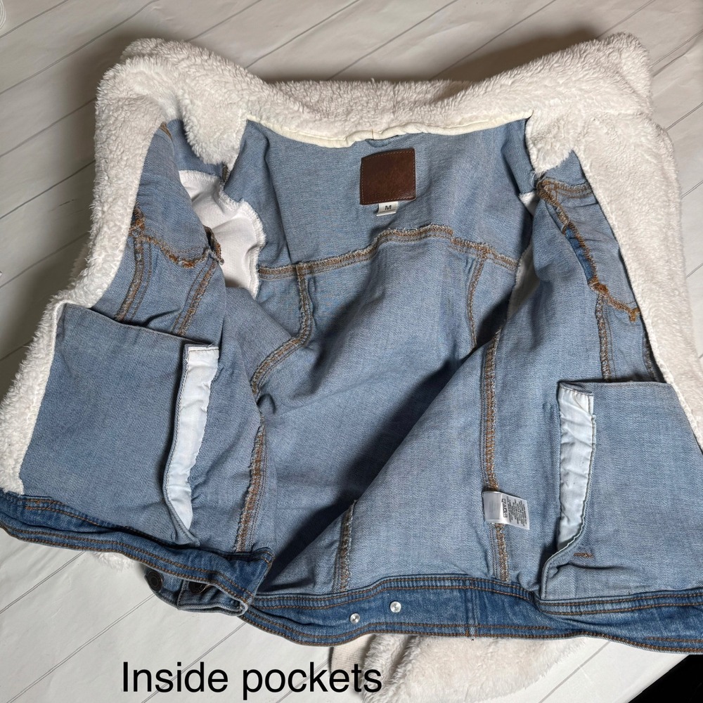 Maurices Cropped Denim Jean Jacket Faux Sherpa Streetwear Hip Hop Layering Top M - Picture 4 of 7